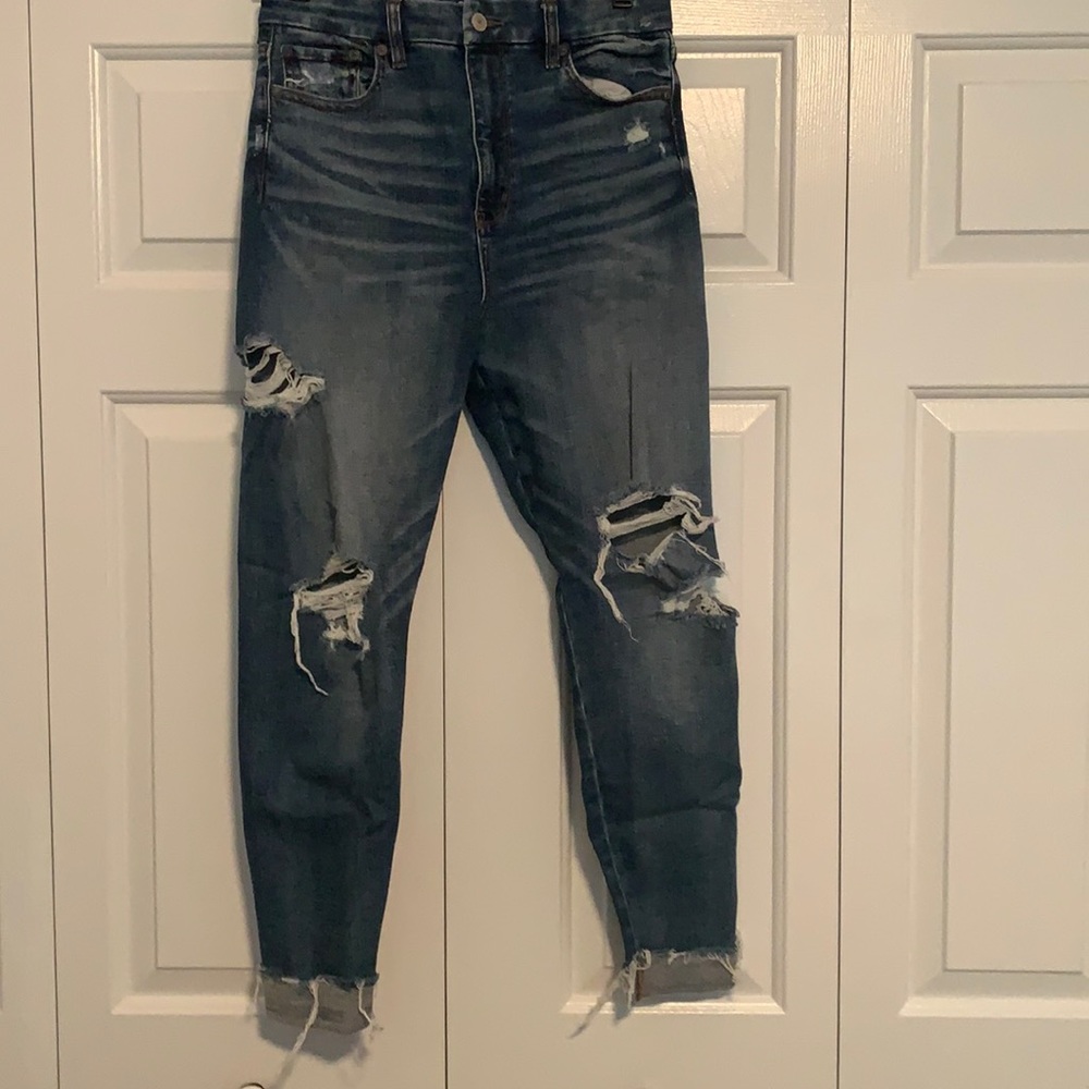 ripped american eagle jeans